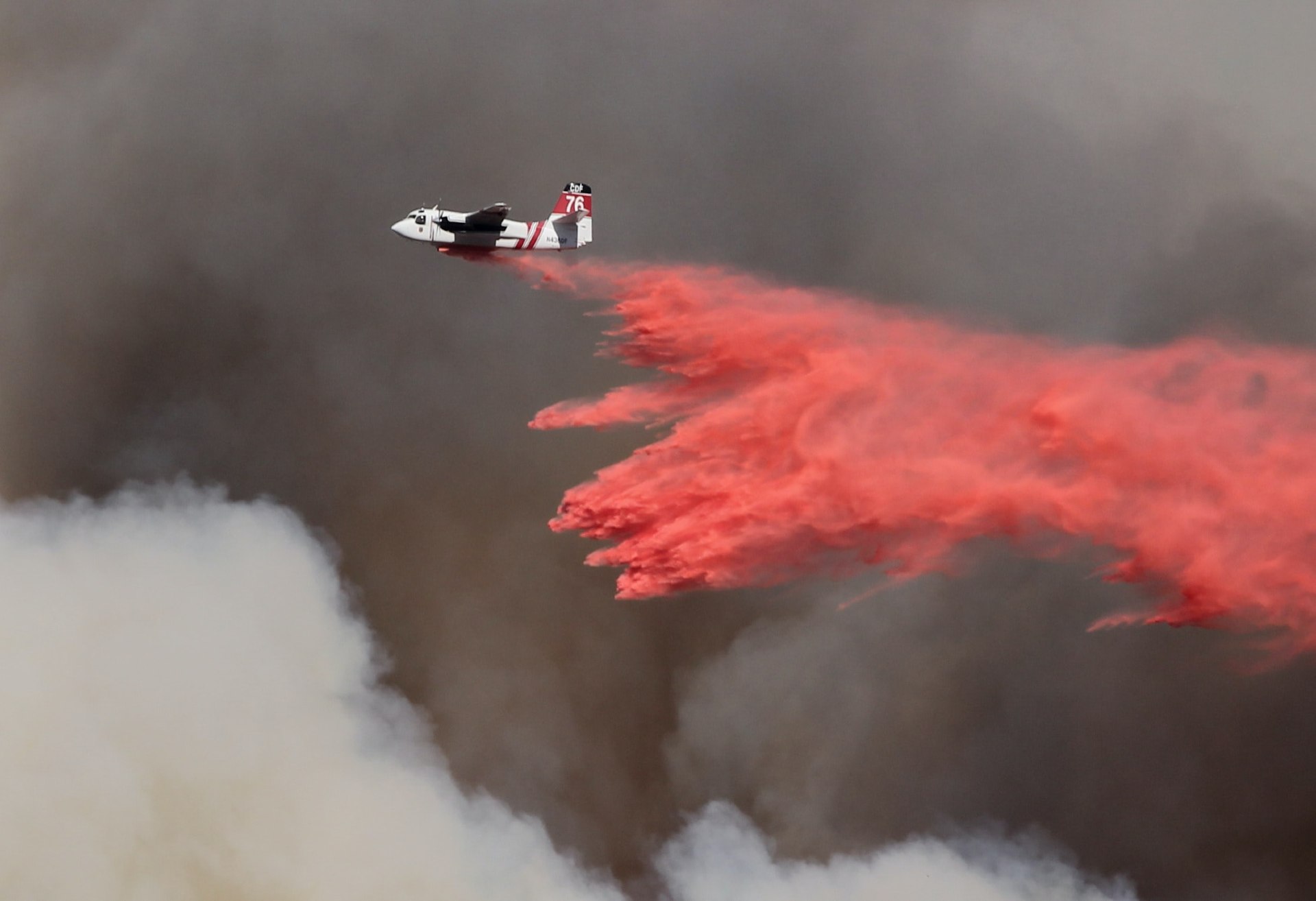 Fire fighting plane