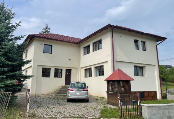 The sandwiches kept coming